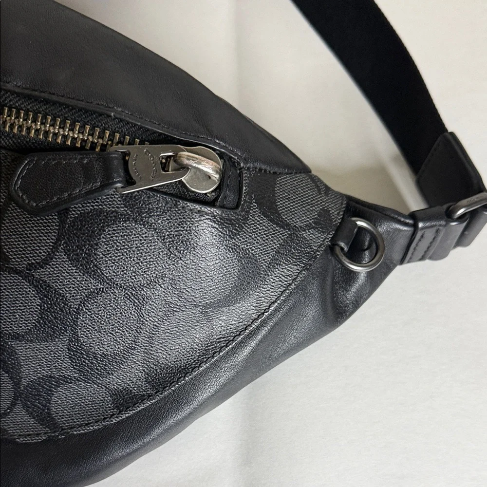 Coach Black and Gray Men's Belt Bag - Picture 4 of 4